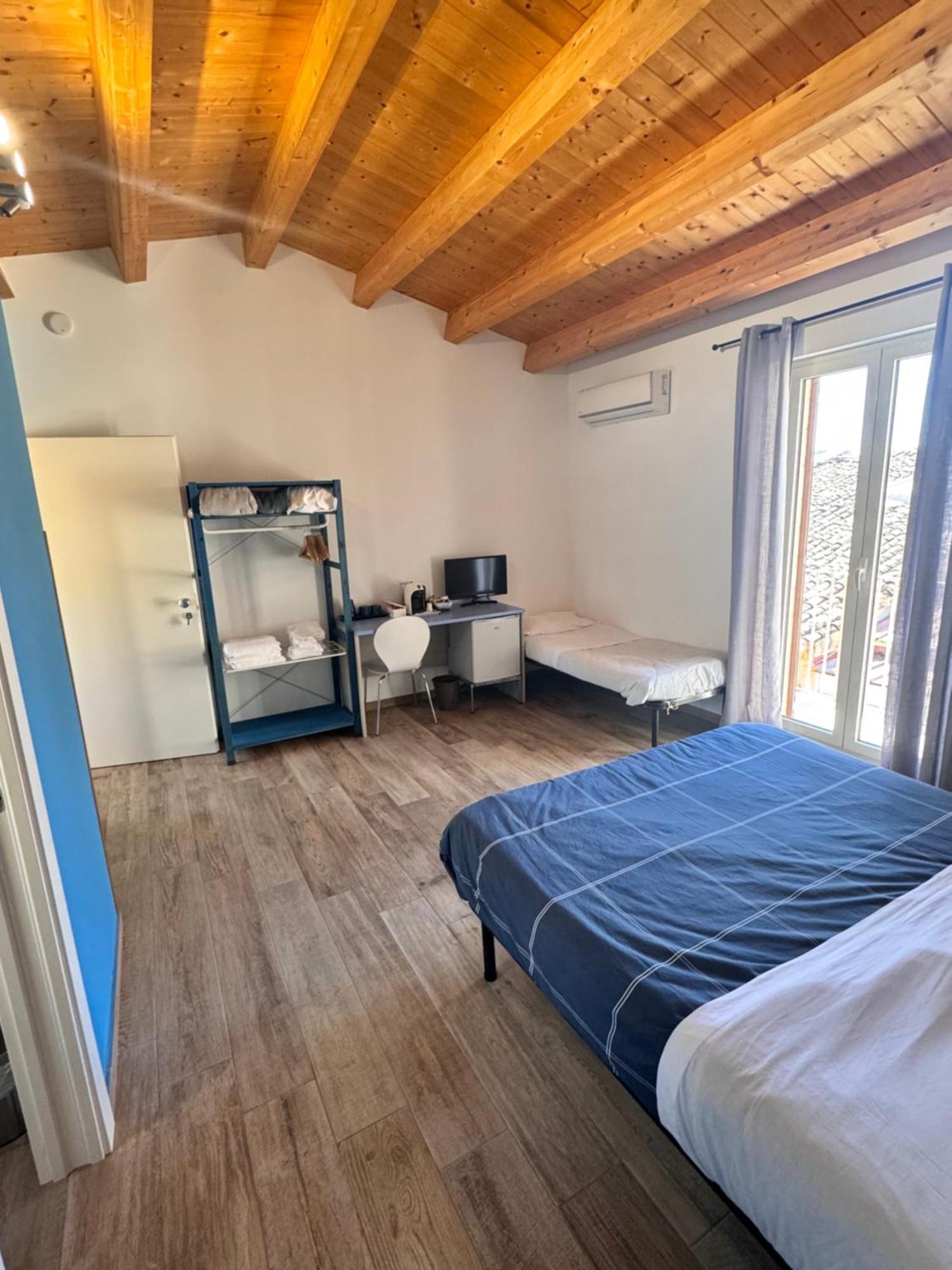 Alex Rooms Ragusa Bagian luar foto