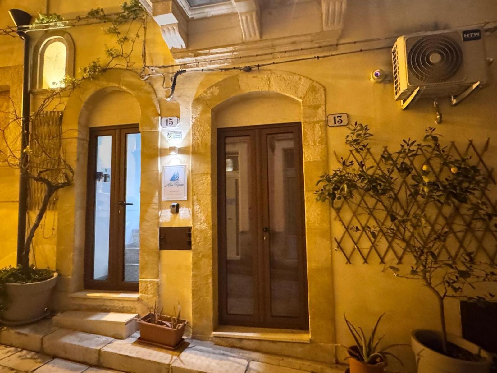Alex Rooms Ragusa Bagian luar foto