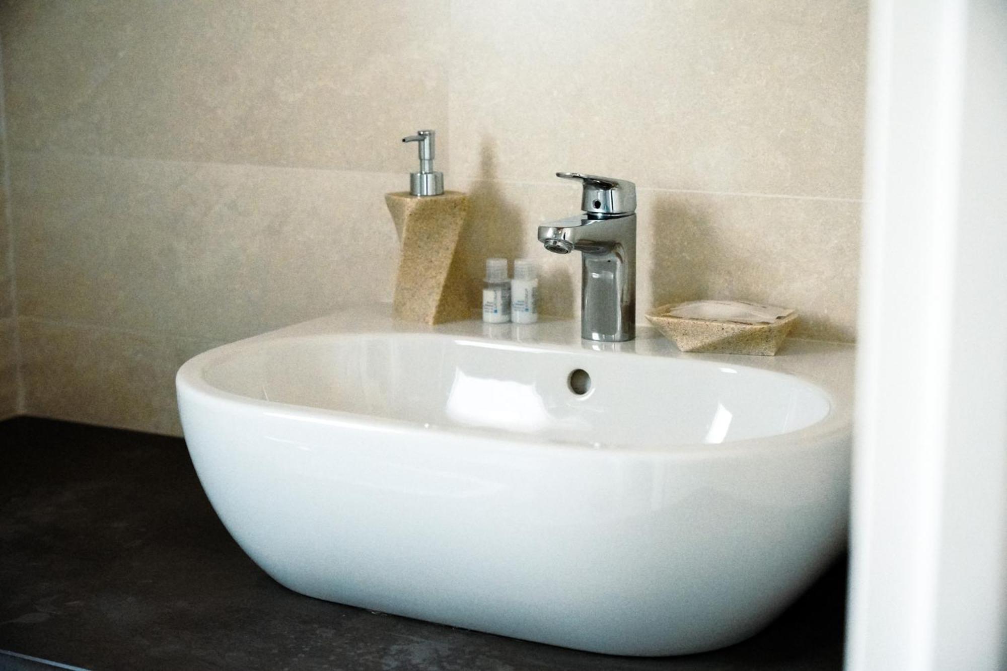 Alex Rooms Ragusa Bagian luar foto