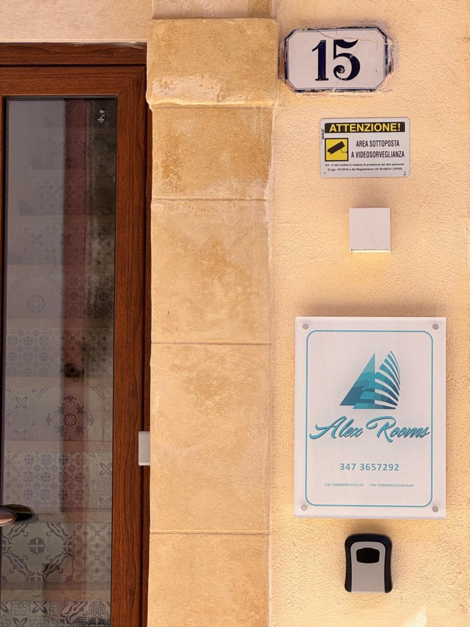 Alex Rooms Ragusa Bagian luar foto